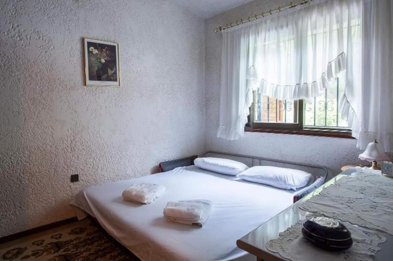 Beachfront Villa 100M From Sea For Up To 10 Guests Siviri Exterior photo