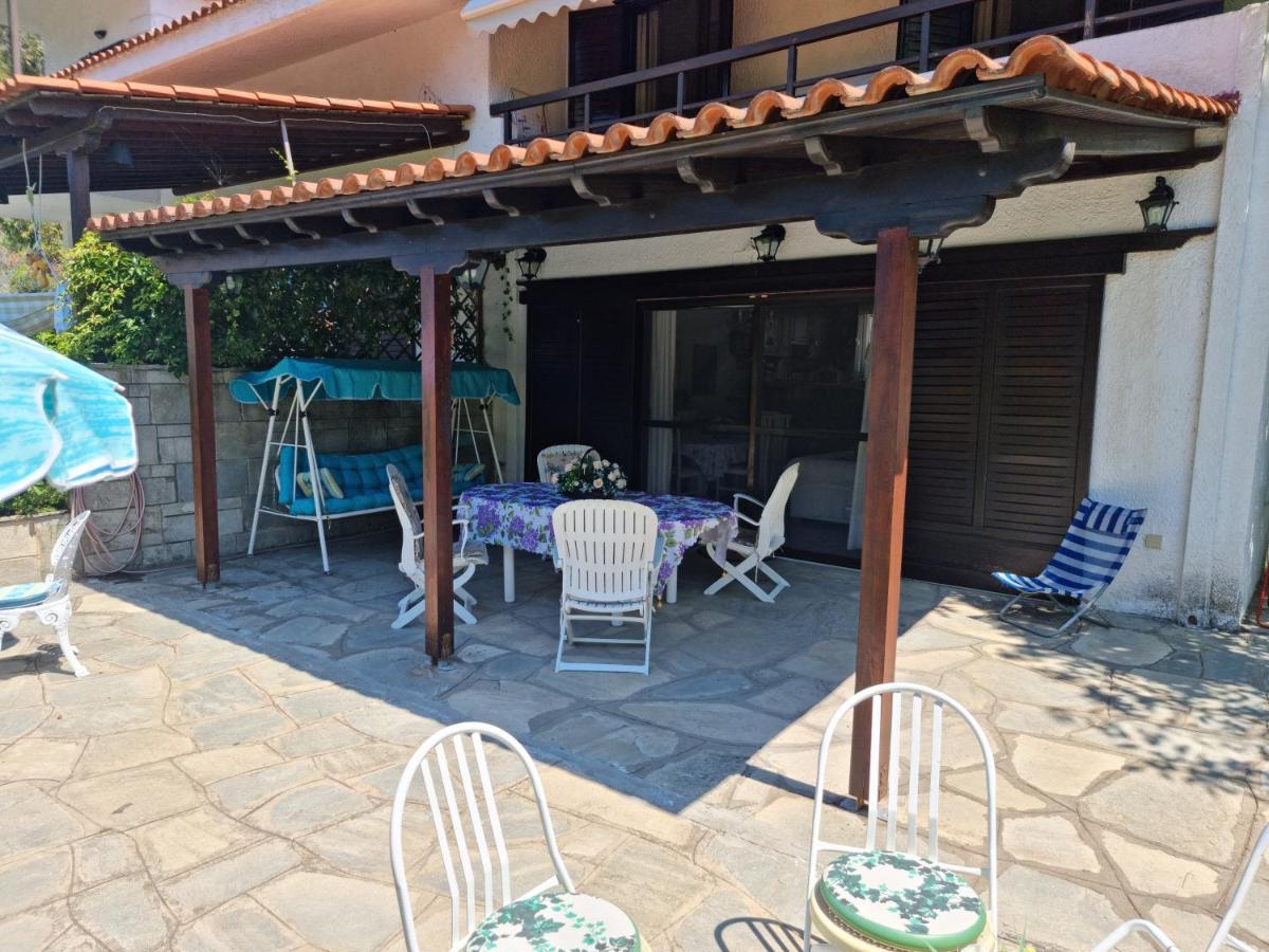 Beachfront Villa 100M From Sea For Up To 10 Guests Siviri Exterior photo